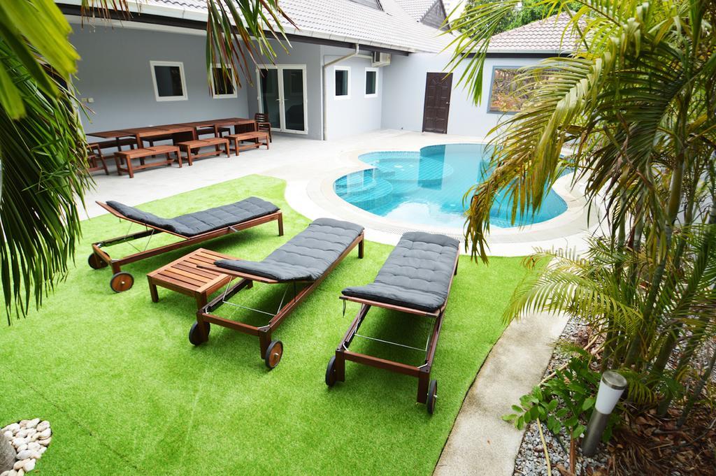 Ruamchok Ocean View Lägenhet Pattaya Exteriör bild