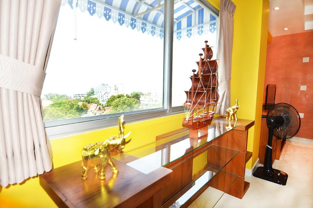 Ruamchok Ocean View Lägenhet Pattaya Exteriör bild