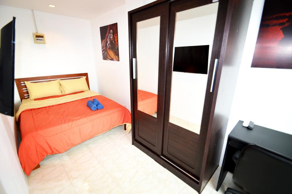 Ruamchok Ocean View Lägenhet Pattaya Exteriör bild