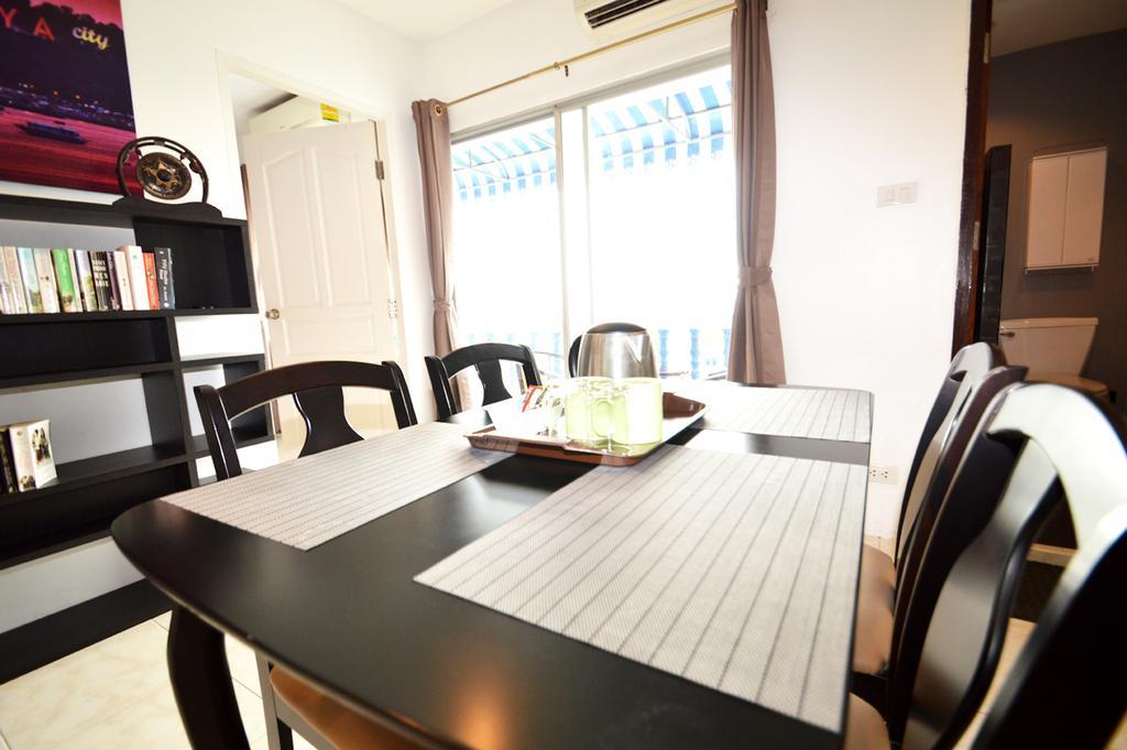 Ruamchok Ocean View Lägenhet Pattaya Exteriör bild