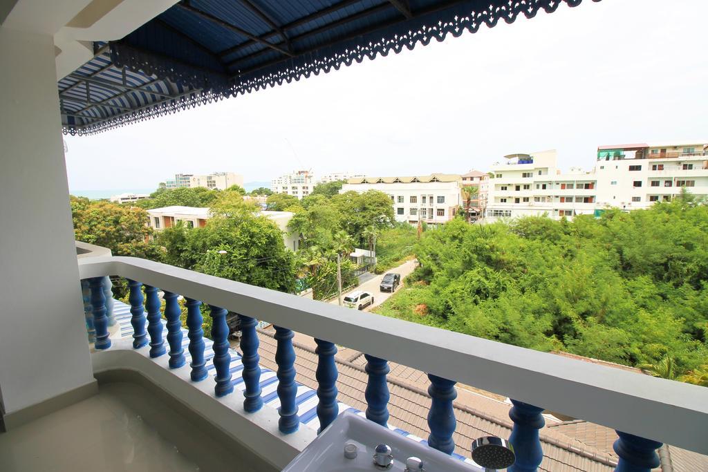 Ruamchok Ocean View Lägenhet Pattaya Rum bild