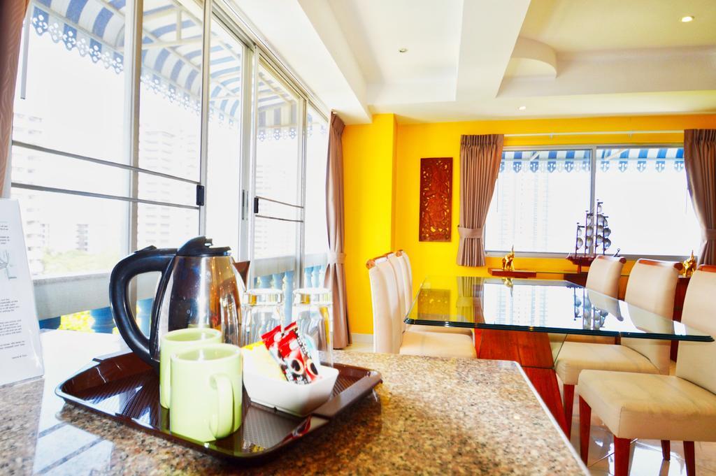 Ruamchok Ocean View Lägenhet Pattaya Exteriör bild