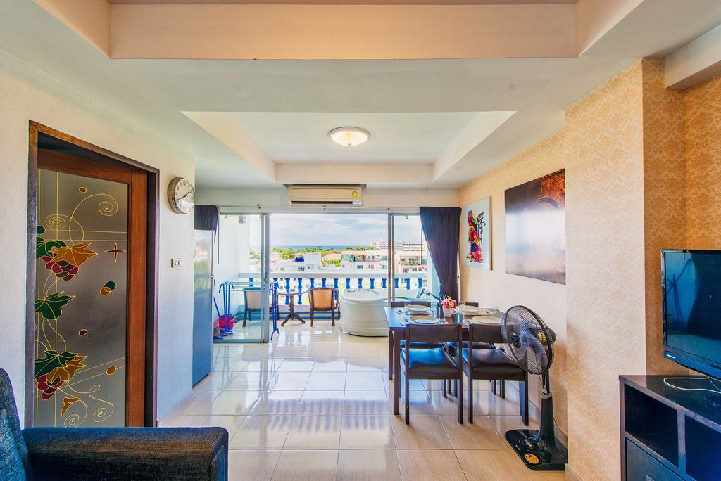 Ruamchok Ocean View Lägenhet Pattaya Rum bild