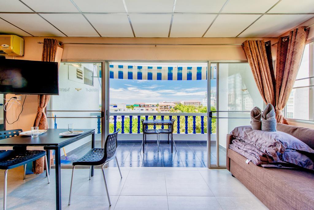 Ruamchok Ocean View Lägenhet Pattaya Exteriör bild