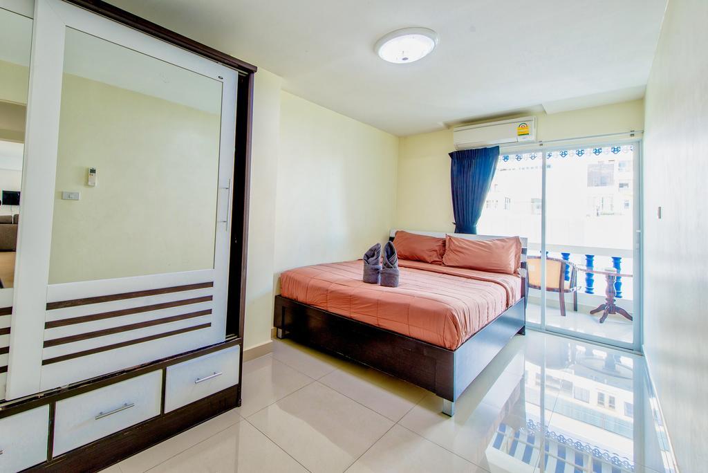 Ruamchok Ocean View Lägenhet Pattaya Rum bild
