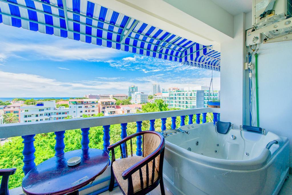 Ruamchok Ocean View Lägenhet Pattaya Exteriör bild